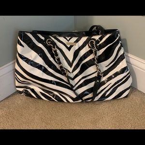 Kate Spade Black and White Bag - Shoulder Bag